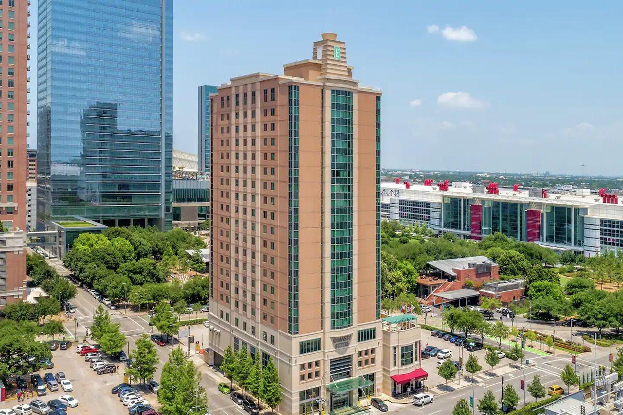 Embassy Suites Houston - Downtown Eksteriør bilde