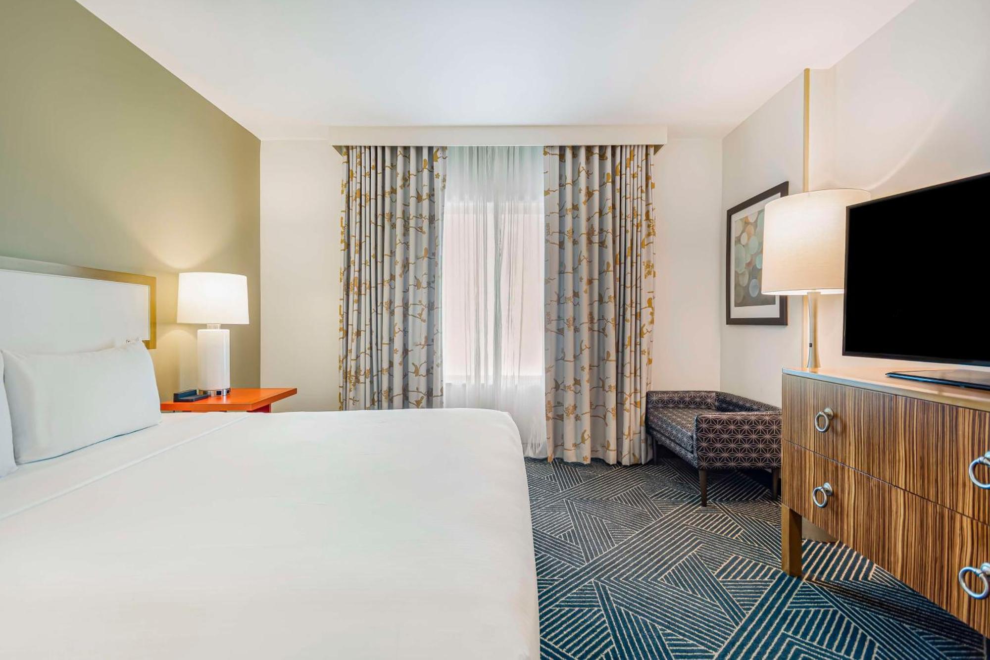 Embassy Suites Houston - Downtown Eksteriør bilde