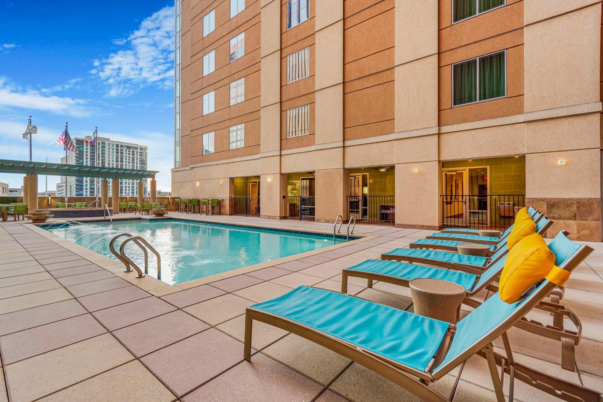 Embassy Suites Houston - Downtown Eksteriør bilde