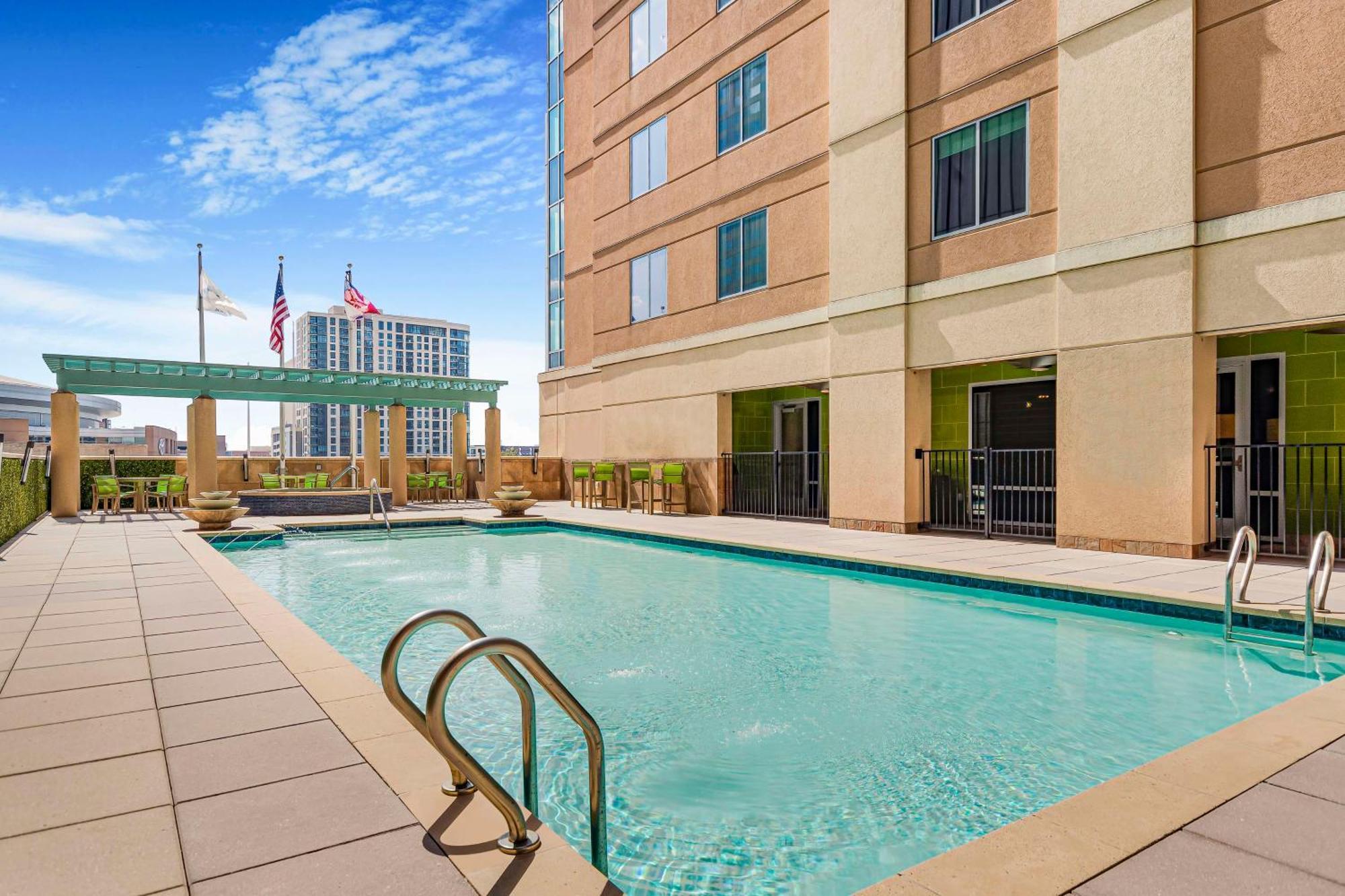 Embassy Suites Houston - Downtown Eksteriør bilde