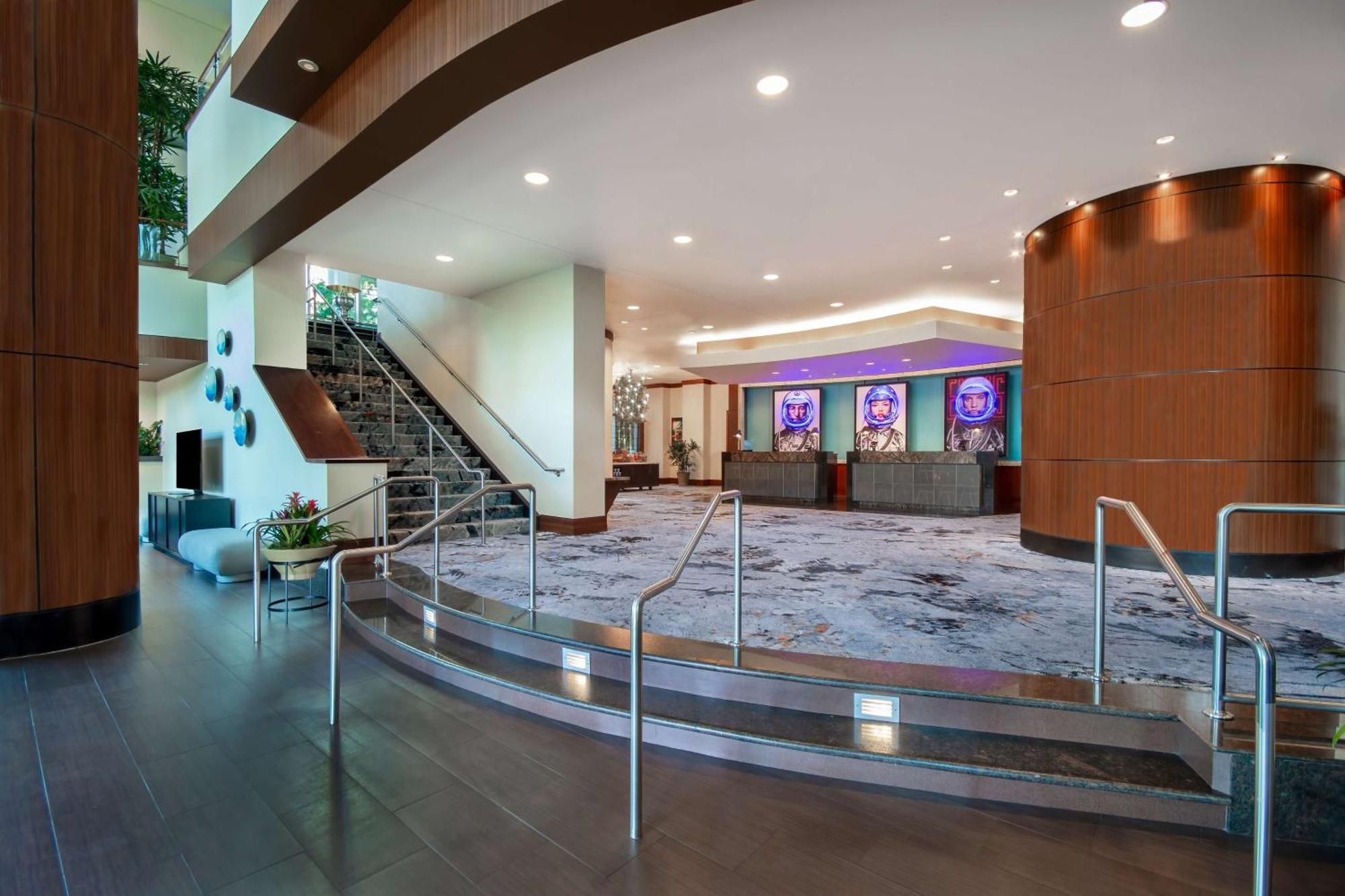 Embassy Suites Houston - Downtown Eksteriør bilde